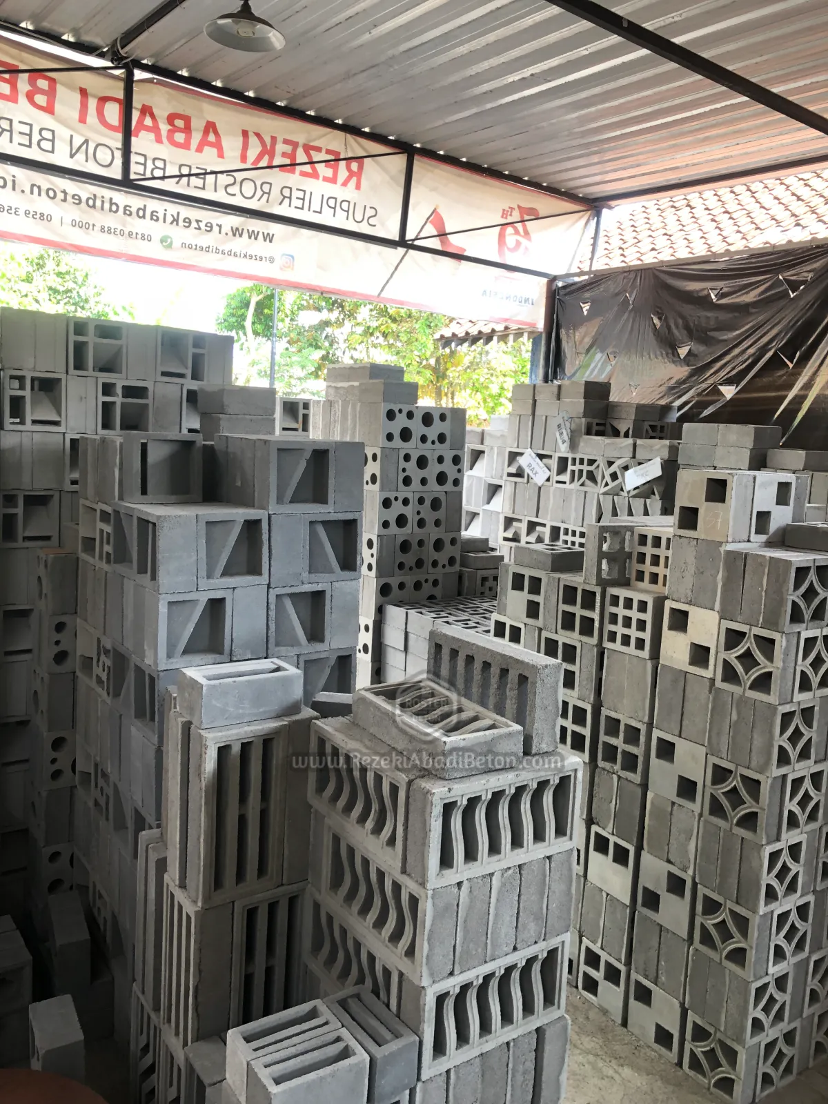 Lebih dari 80 motif dan layanan custom desain roster beton Wonosobo